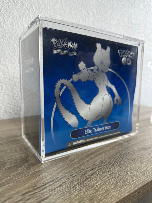 TCGVAULT Akryllåda för Pokémon Elite Trainer Box Förvaringslåda med Magnetlock & UV-skydd