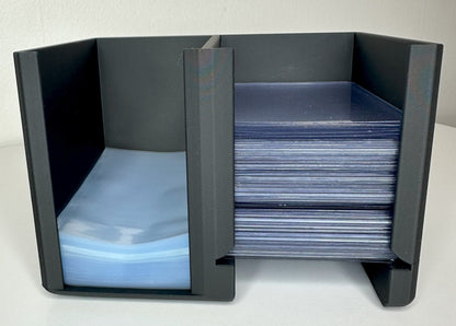 Dispenser för Toploaders & Sleeves – Smart Förvaring för Samlarkortstillbehör