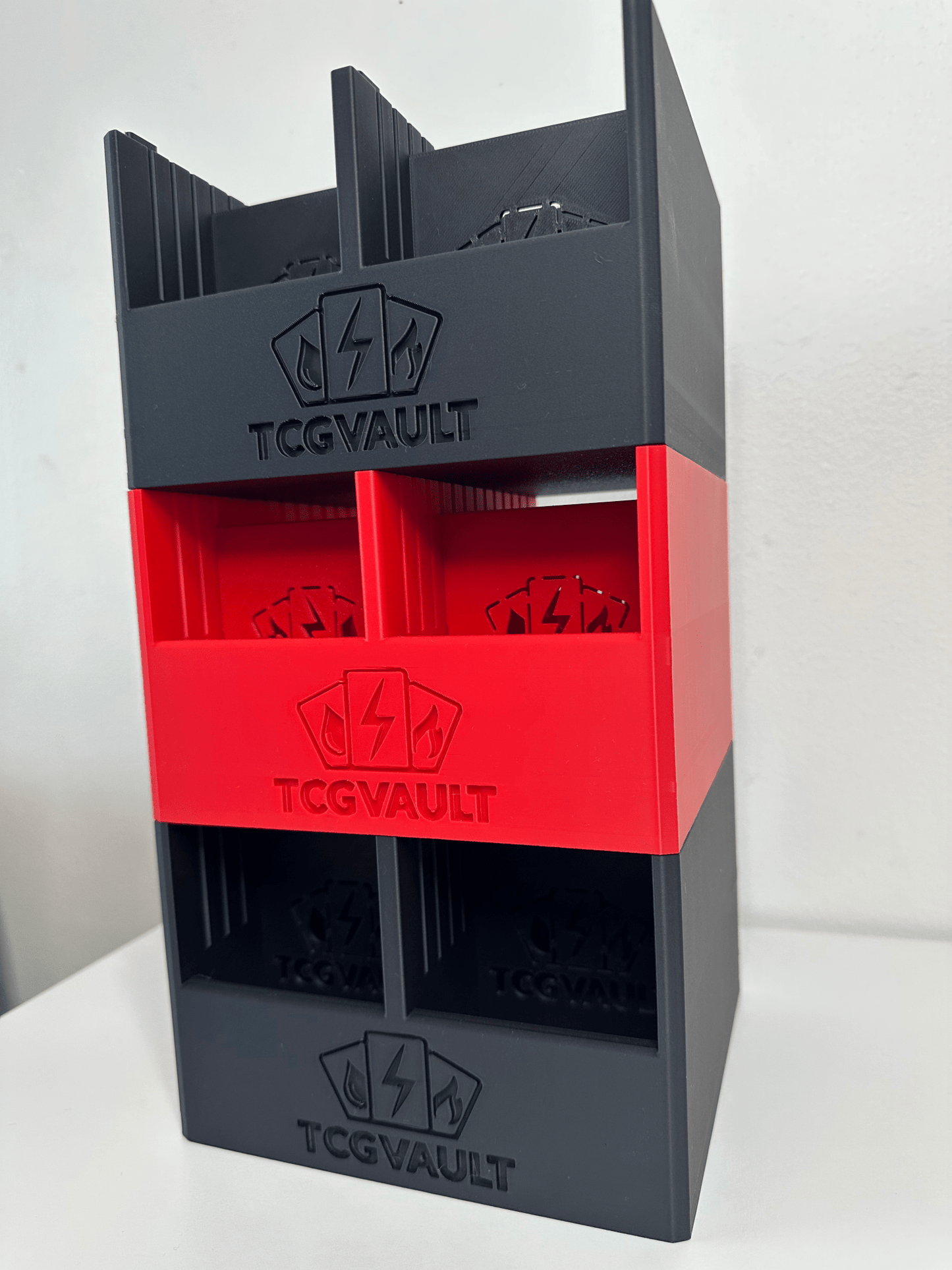 Förvaringslåda för Samlarkort Medium – Stapelbar & Rymlig med Avskiljare